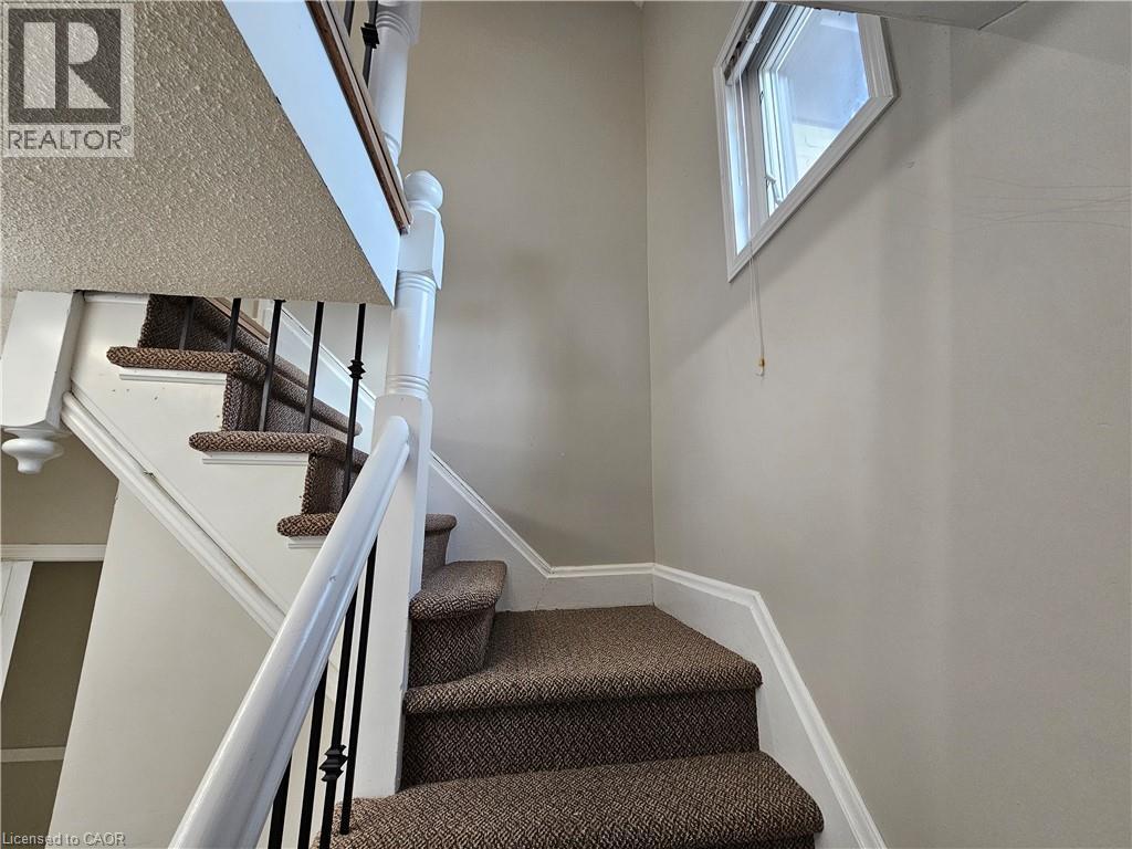 100 Lancaster Street E Property Photo 19