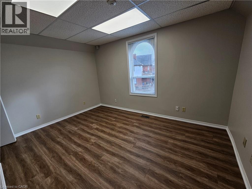100 Lancaster Street E Property Photo 21