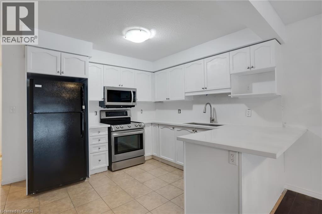 310 Fallowfield Drive Property Photo 7
