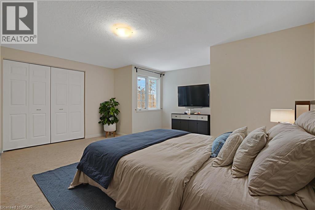 310 Fallowfield Drive Property Photo 13