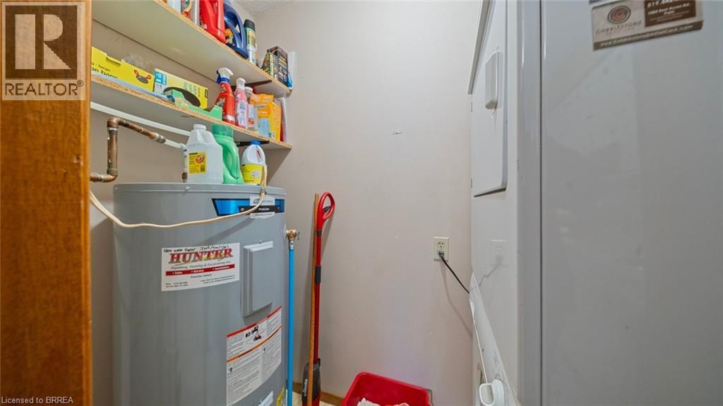58 Willow Street Property Photo 40