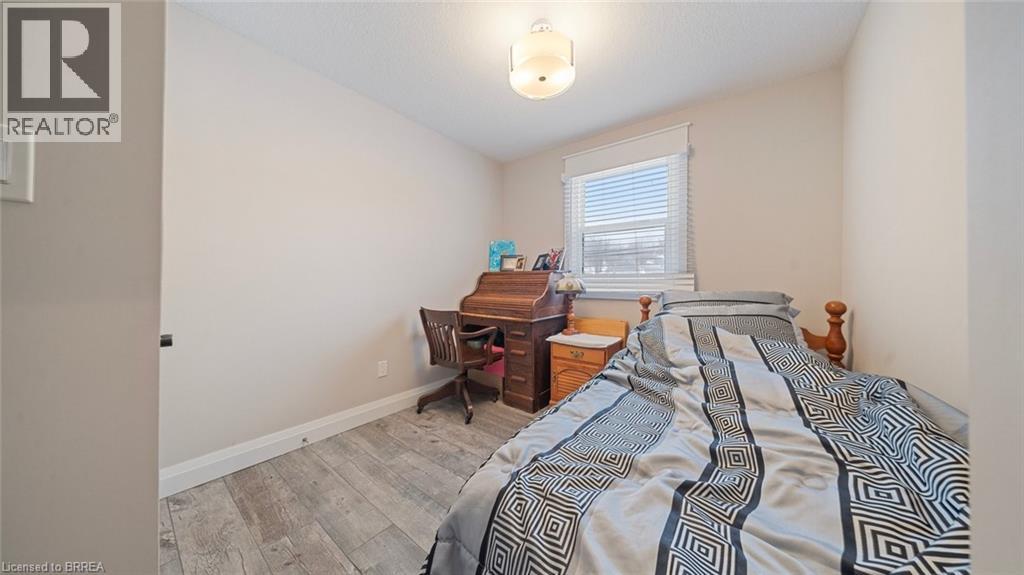 60 Willow Street Property Photo 36