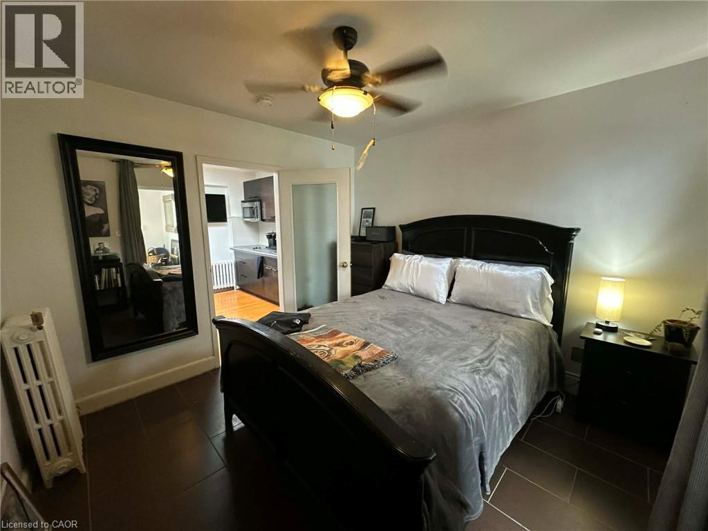 237 James Street N Property Photo 41