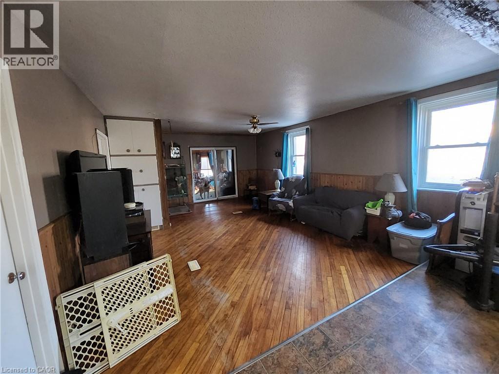 740 Hillcrest Road Property Photo 4
