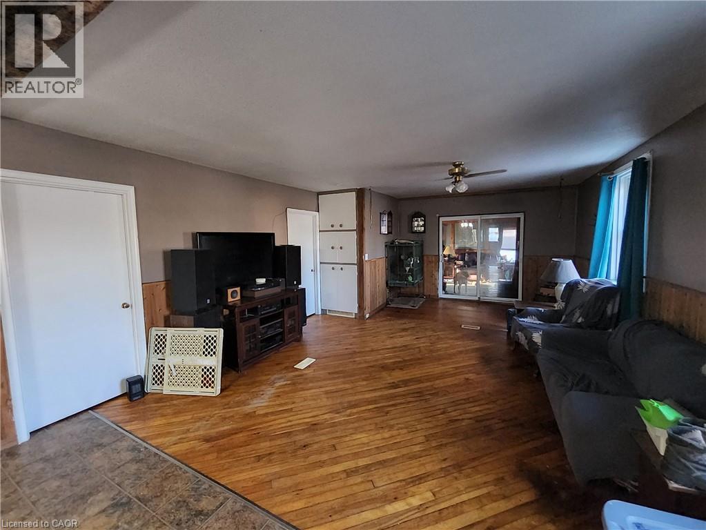 740 Hillcrest Road Property Photo 5