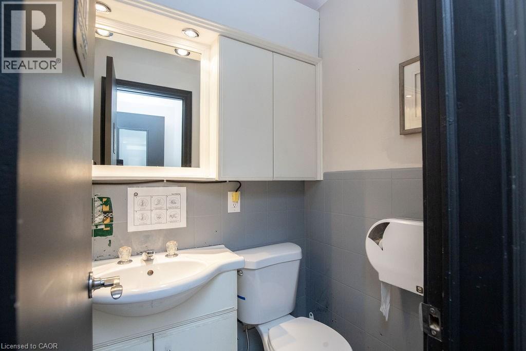 190 Hempstead Drive Property Photo 17