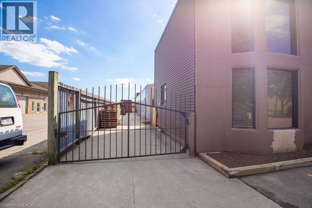 190 Hempstead Drive Property Photo 18
