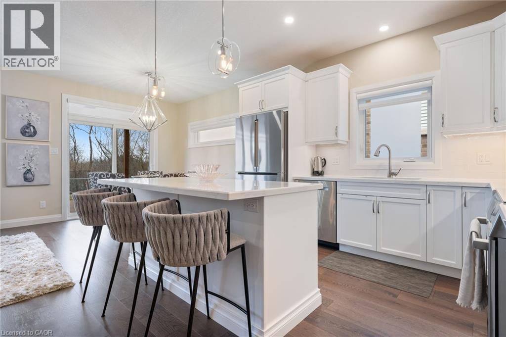 50 Vanrooy Trail Property Photo 10