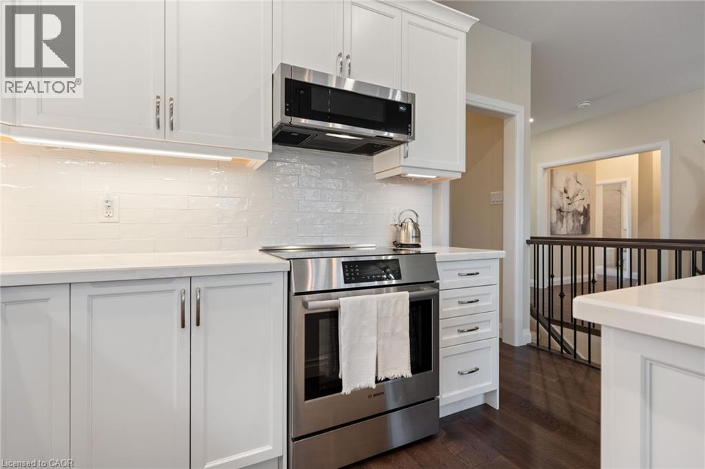 50 Vanrooy Trail Property Photo 14