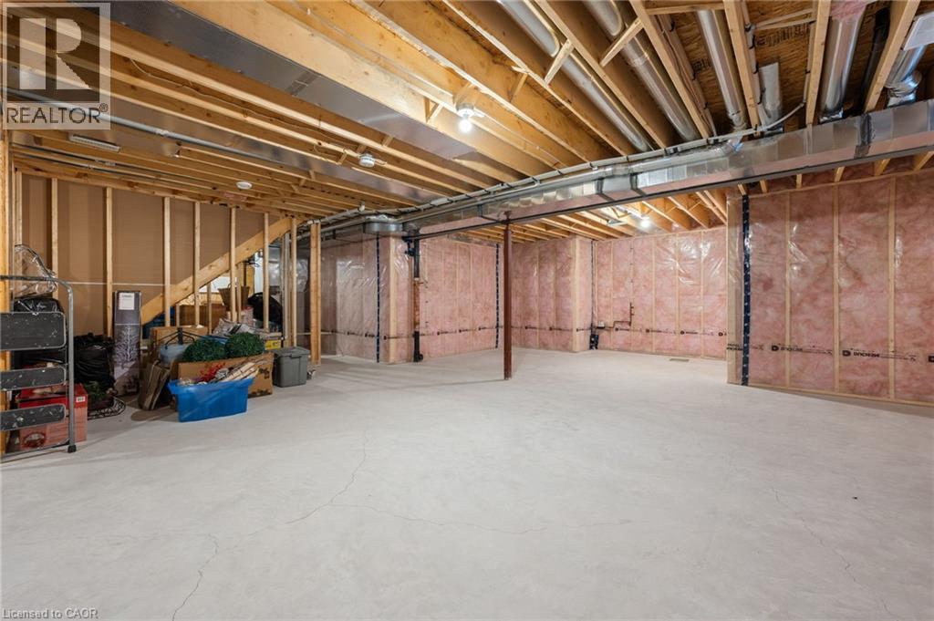 50 Vanrooy Trail Property Photo 23