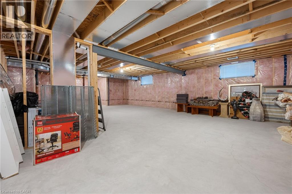 50 Vanrooy Trail Property Photo 24