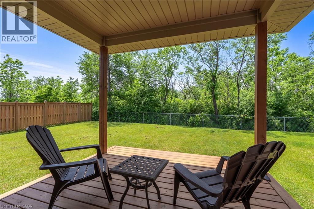50 Vanrooy Trail Property Photo 28