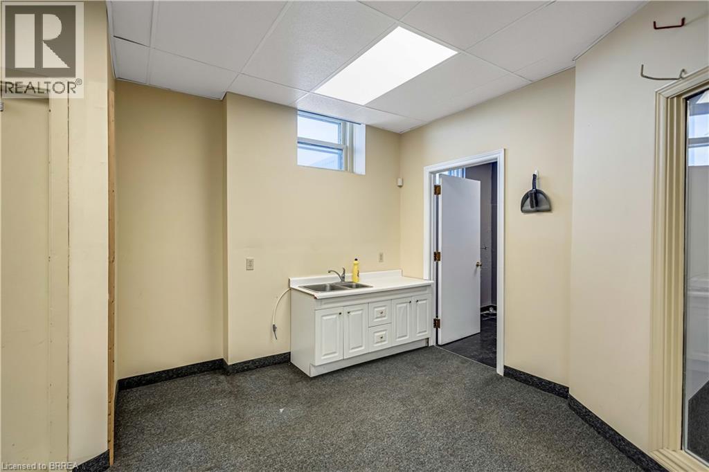 148 Mohawk Street Unit# D Property Photo 13