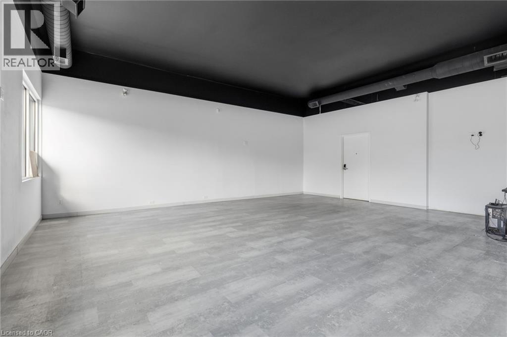 1096 E Barton Street E Property Photo 15