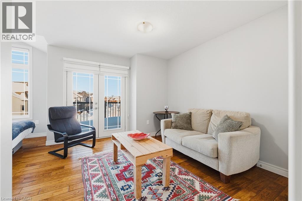 23 Doon Creek Street Property Photo 15