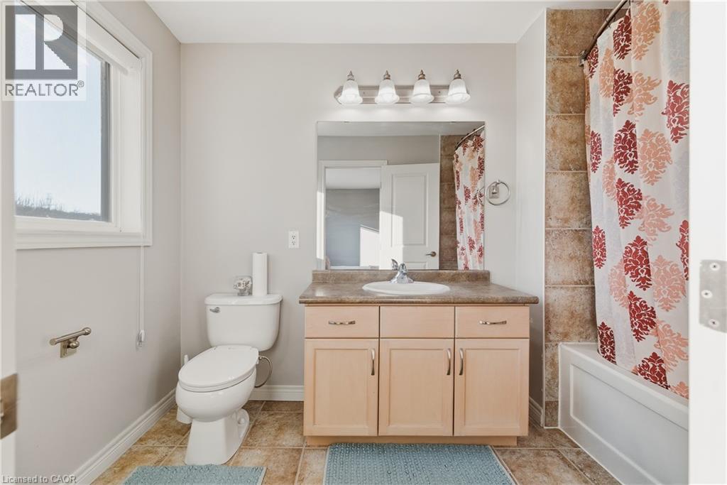 23 Doon Creek Street Property Photo 14