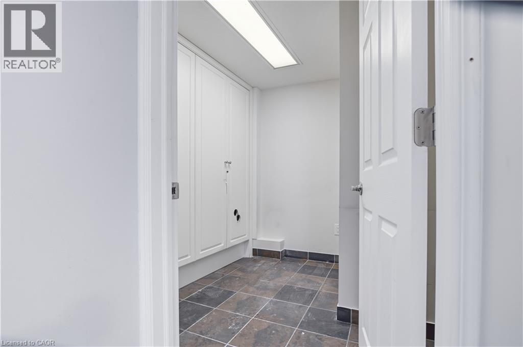 1270 King Street E Property Photo 10
