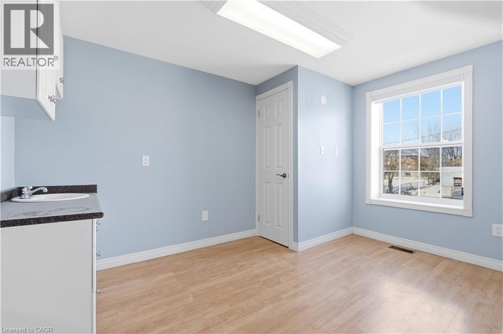 1270 King Street E Property Photo 23