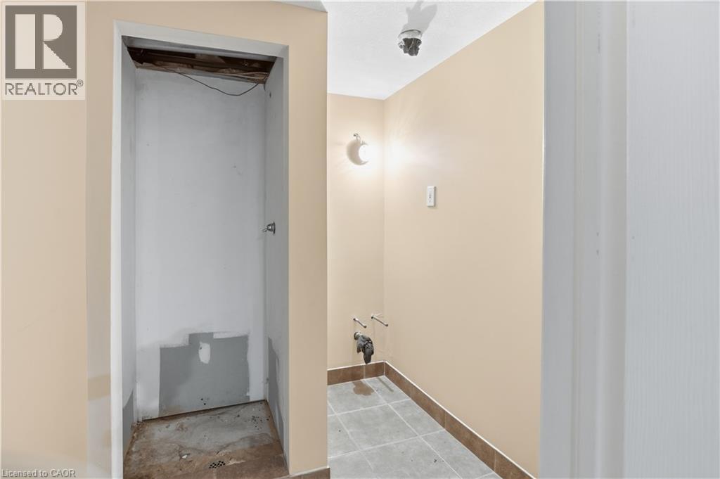 1270 King Street E Property Photo 39