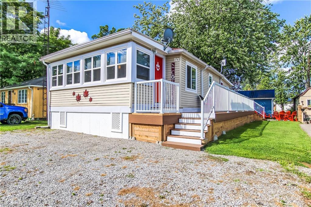 10 Fourth Avenue Property Photo 1
