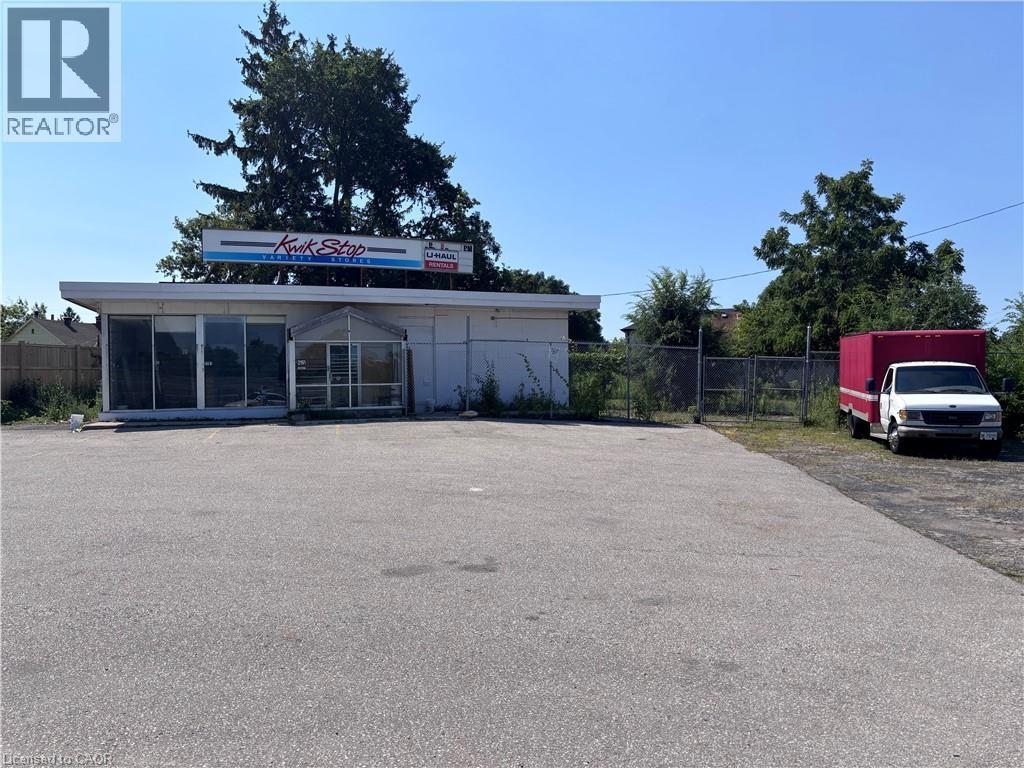 2191 Kingsway Drive Property Photo 4