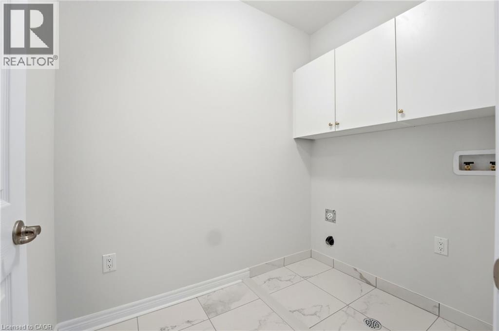 132 Settlers Road E Property Photo 19