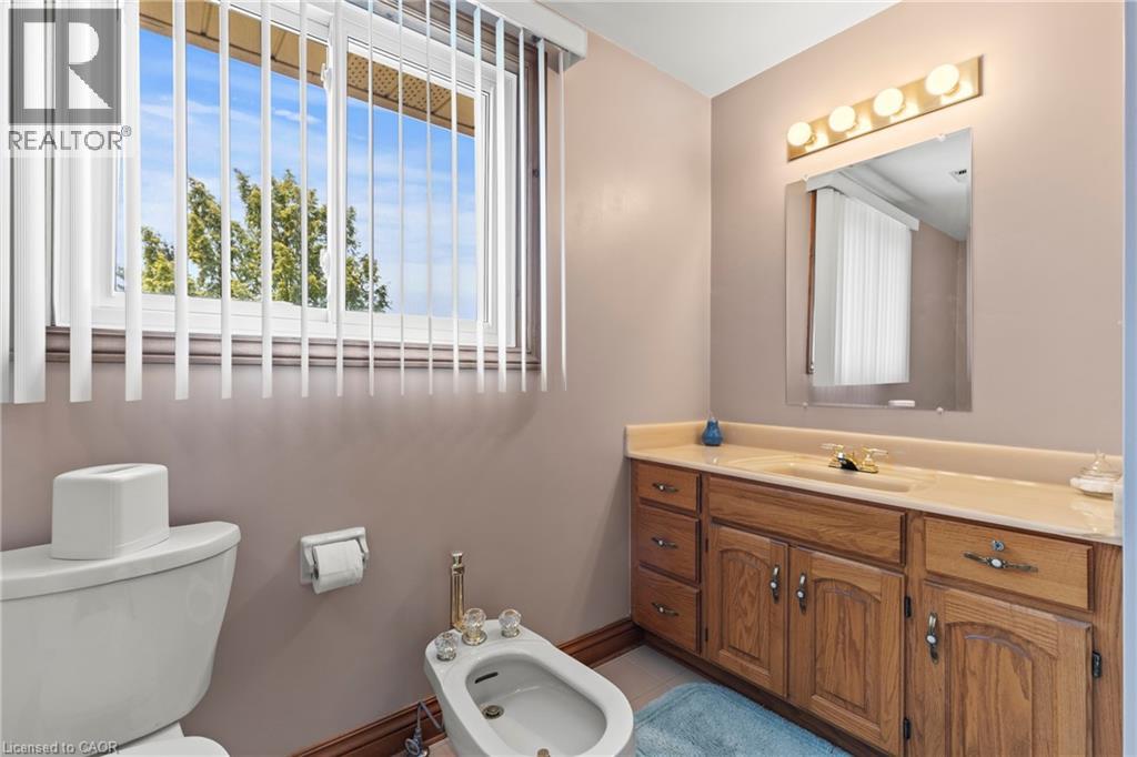 67 The Promenade Property Photo 18