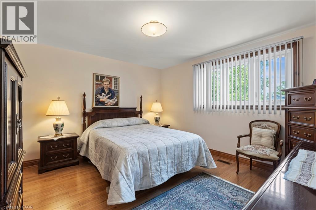67 The Promenade Property Photo 20