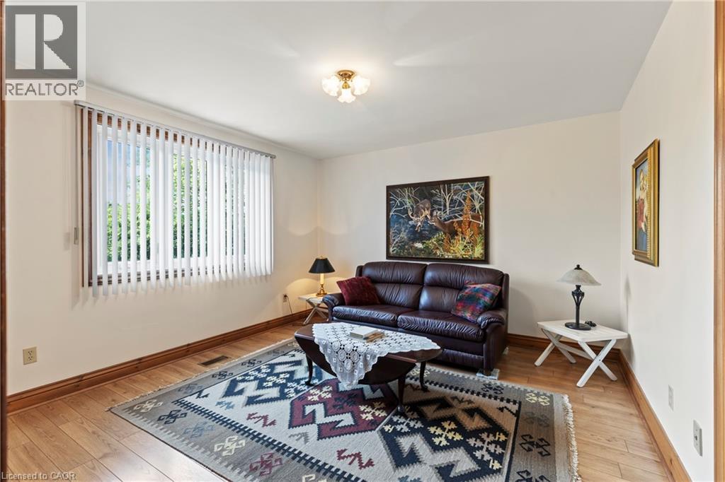 67 The Promenade Property Photo 22