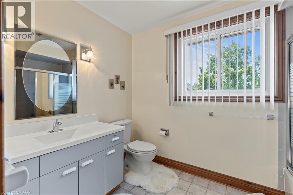 67 The Promenade Property Photo 23