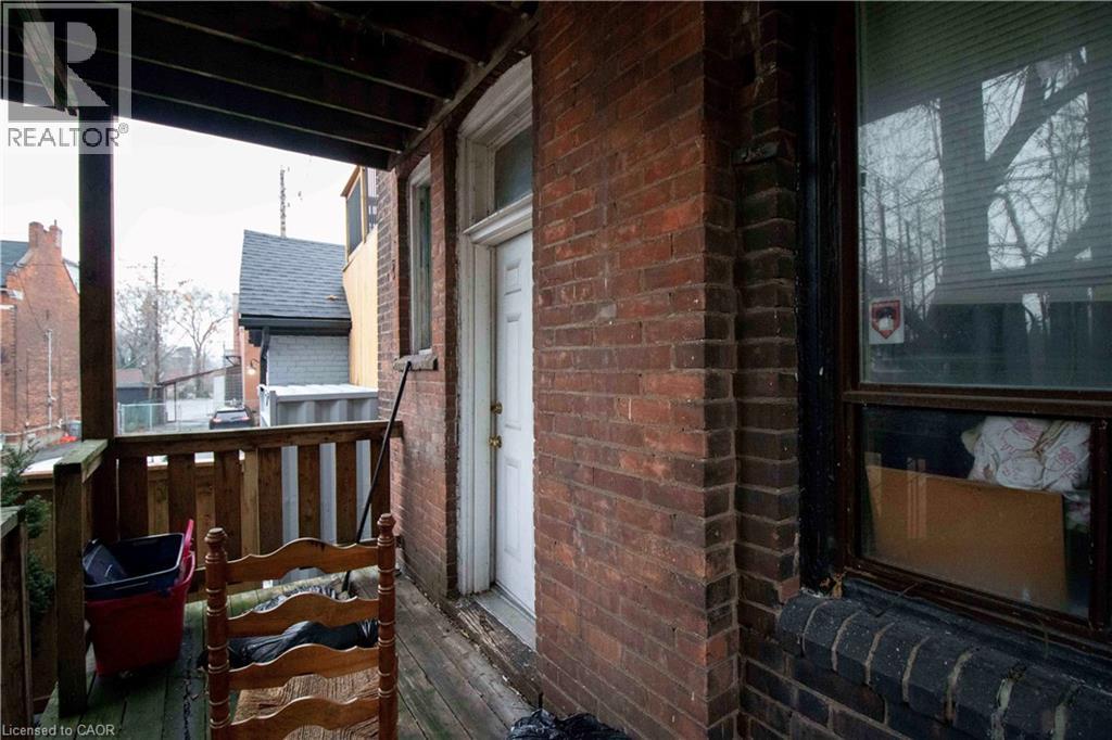 417 King Street W Property Photo 36
