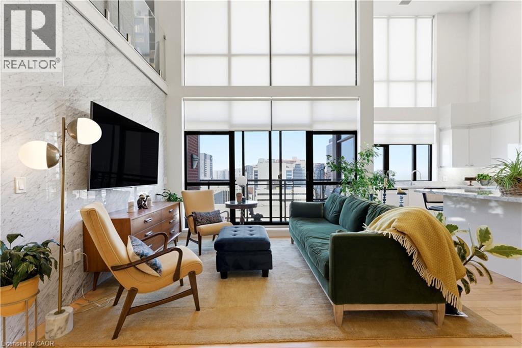 112 King Street E Unit# Ph4 Property Photo 1