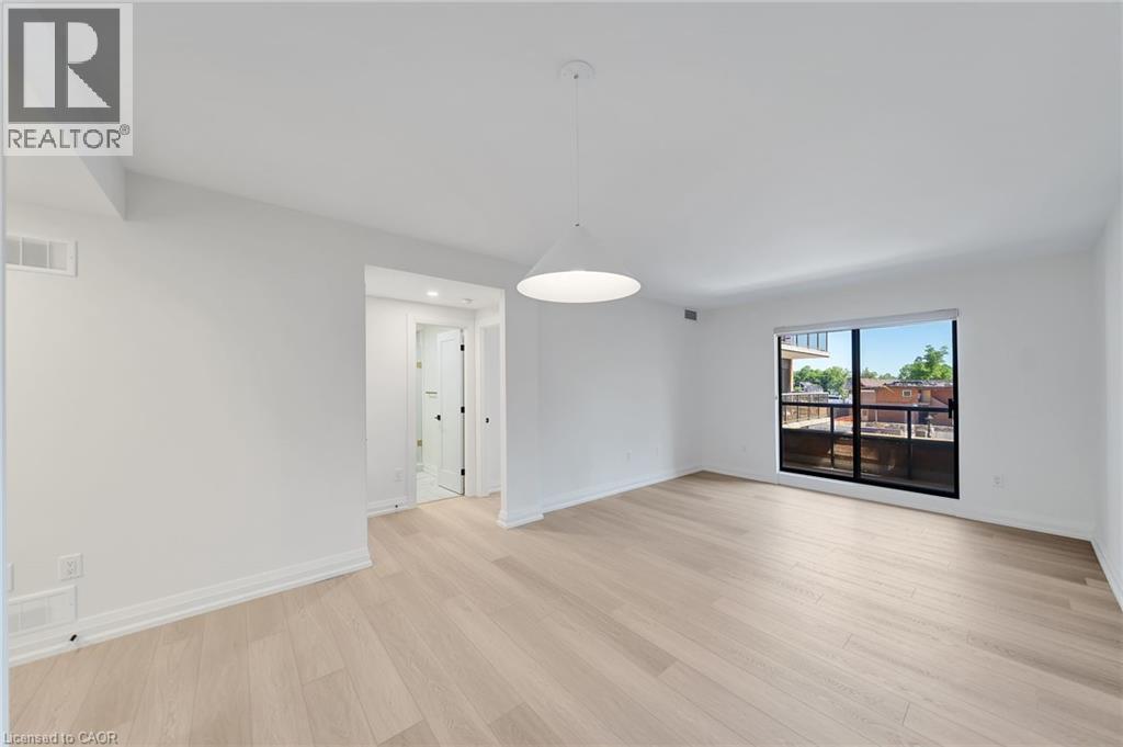 102 Bronte Road Unit# 303 Property Photo 6