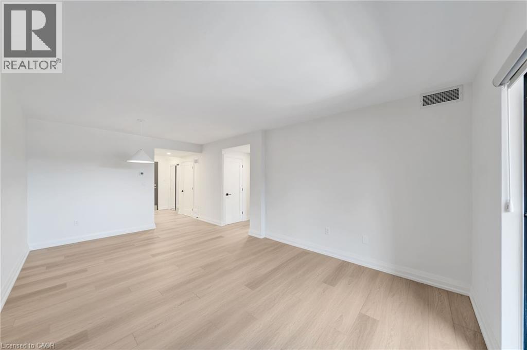 102 Bronte Road Unit# 303 Property Photo 7