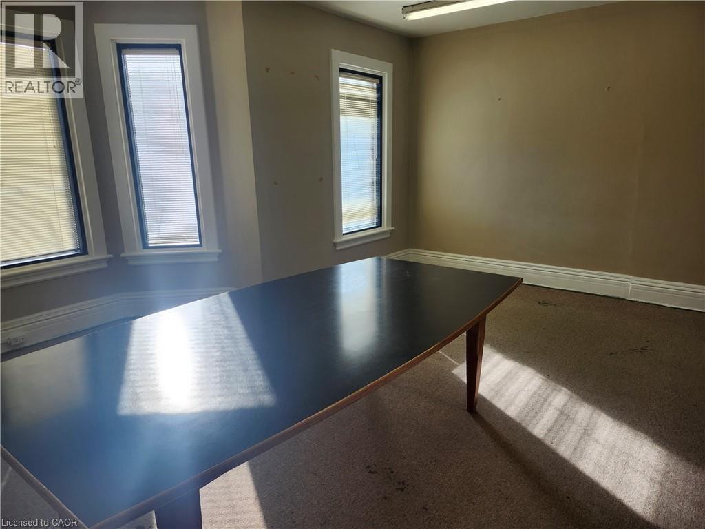 479 Main Street E Property Photo 23