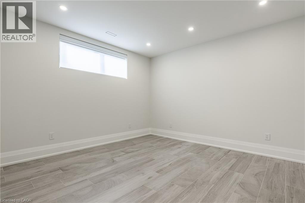 481 Chartwell Road Property Photo 44