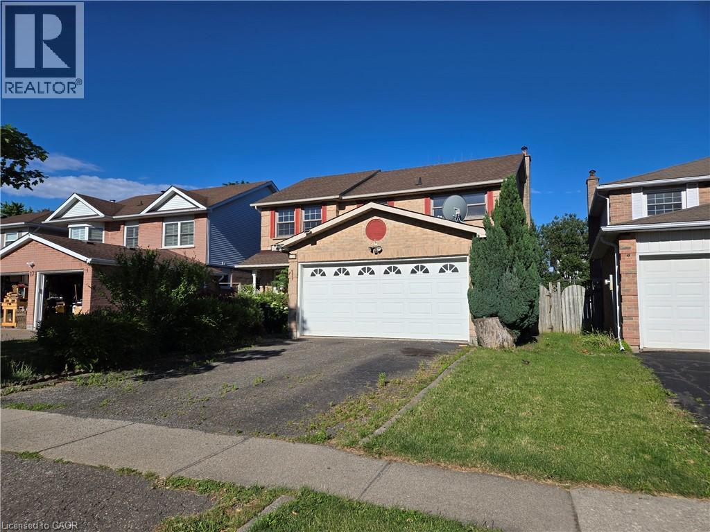 15 STRADA Boulevard Property Photo 1