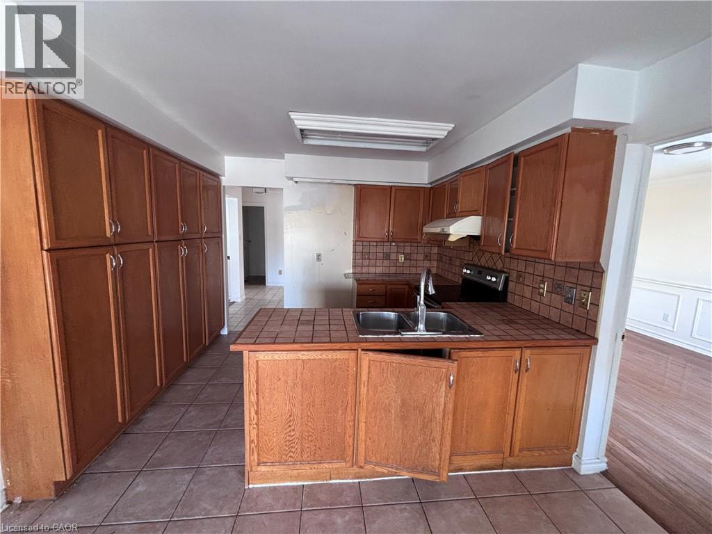 15 Strada Boulevard Property Photo 8