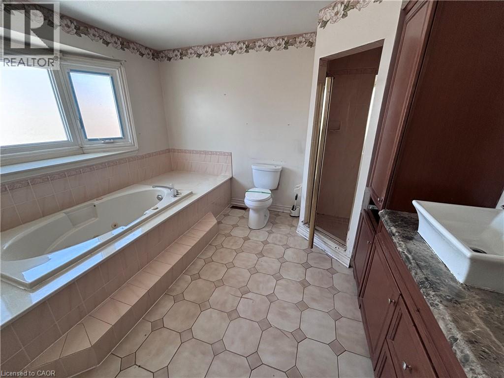 15 Strada Boulevard Property Photo 19