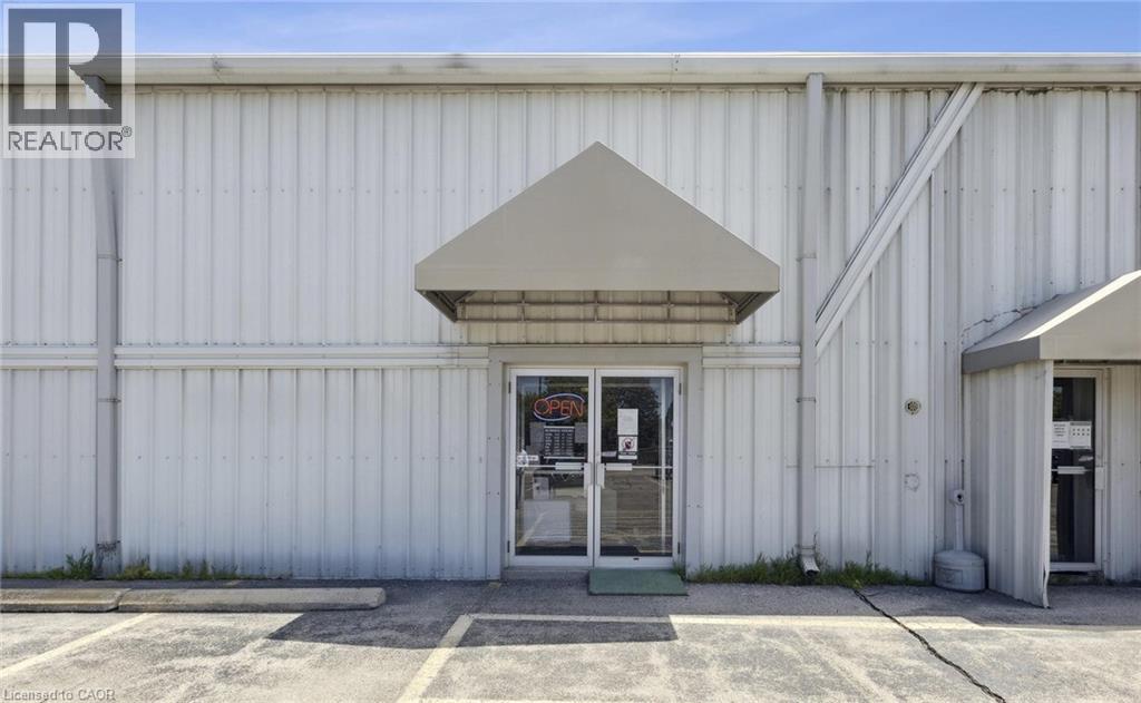 555 Barton Street Property Photo 11