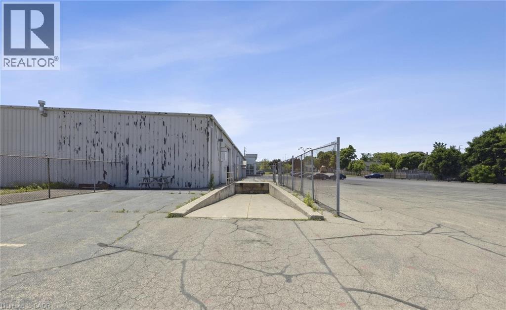 555 Barton Street Property Photo 13