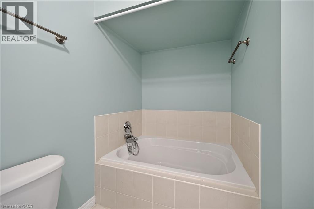 76 Abbotsford Trail Property Photo 21