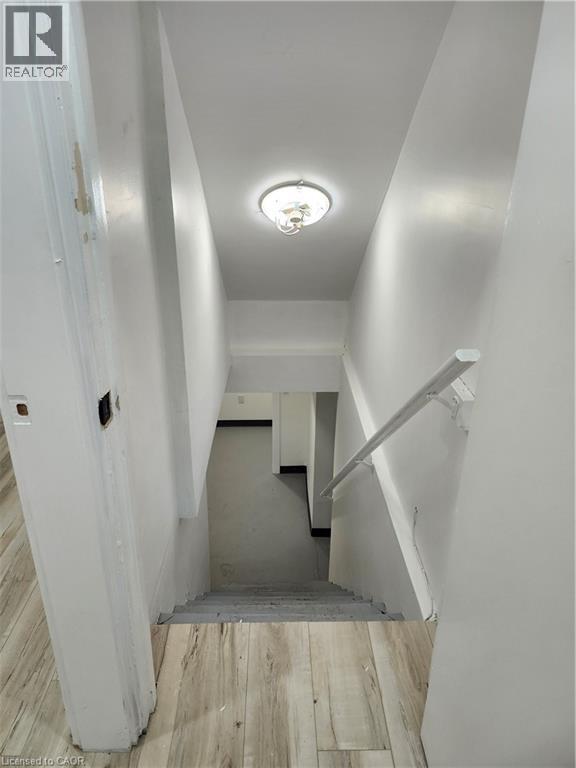 357 Main Street E Unit# Lower Property Photo 3