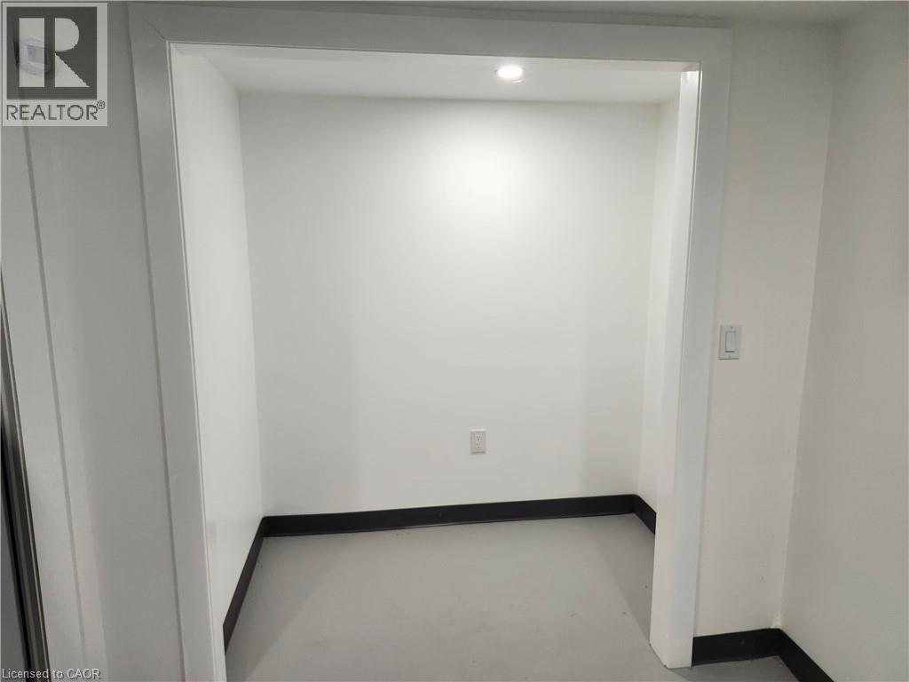 357 Main Street E Unit# Lower Property Photo 6