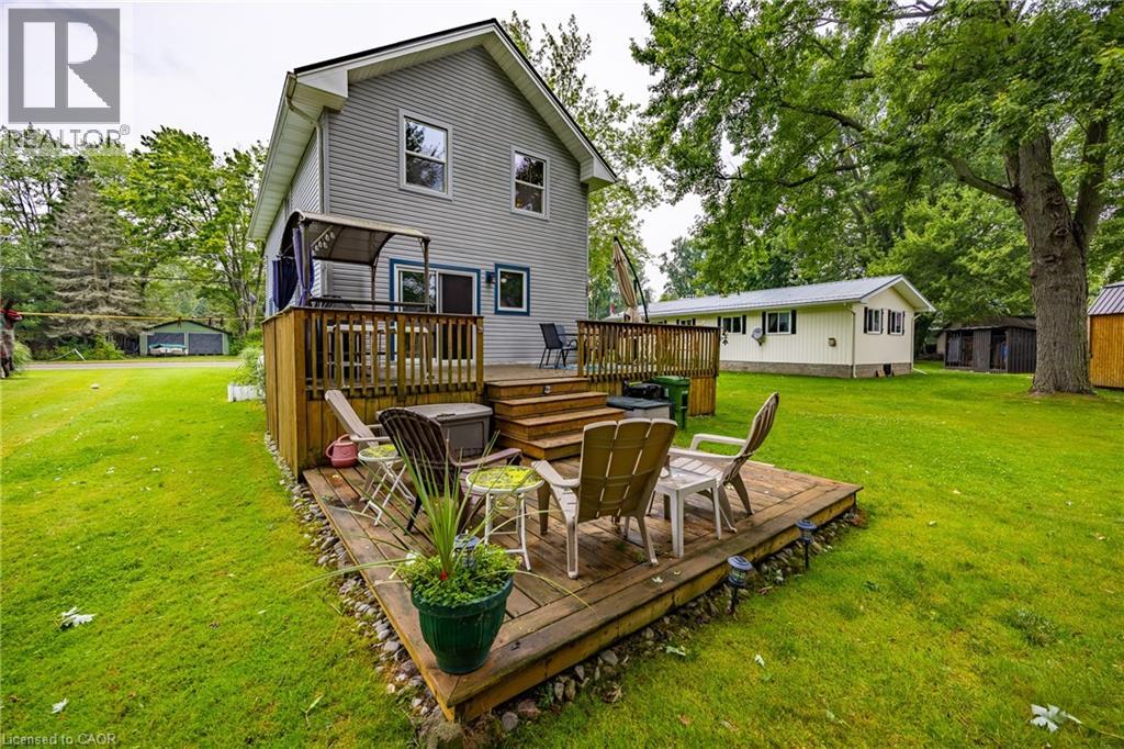 306 Cedar Drive Property Photo 4