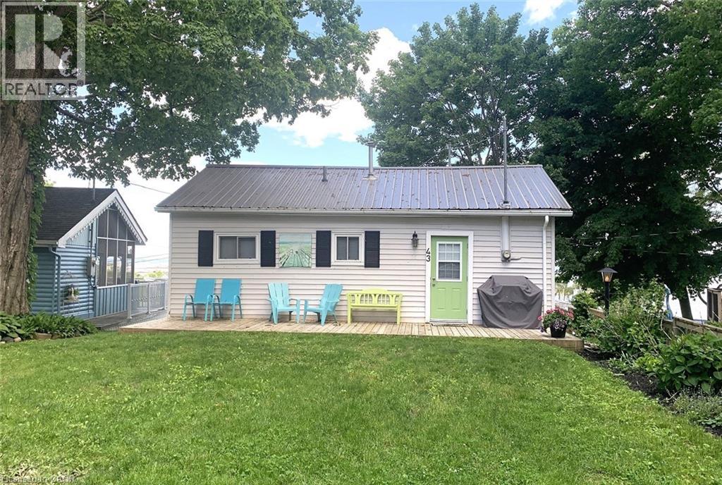 43 Bucks Park Property Photo 1