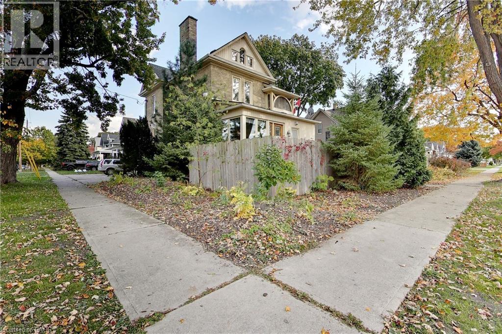 122 Forsyth Street Unit# East #1 Property Photo 6