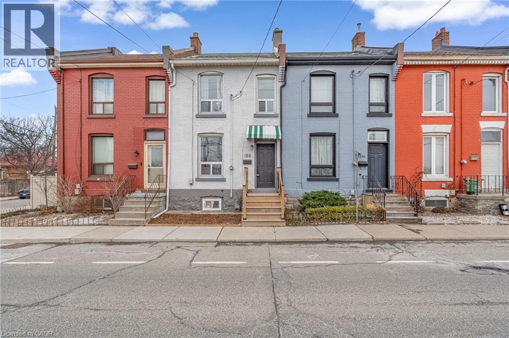 188 Bay Street N Property Photo 1