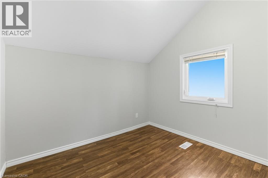 2 Windsor Street Unit# 2 Property Photo 9