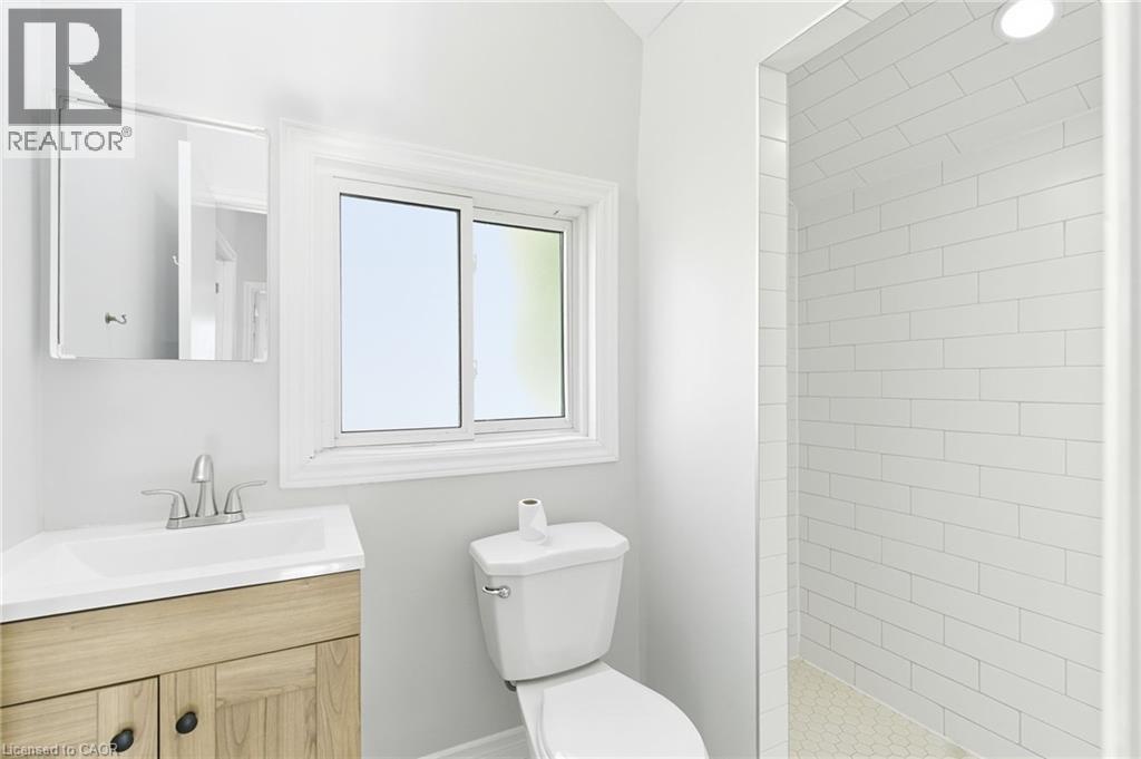 2 Windsor Street Unit# 2 Property Photo 10